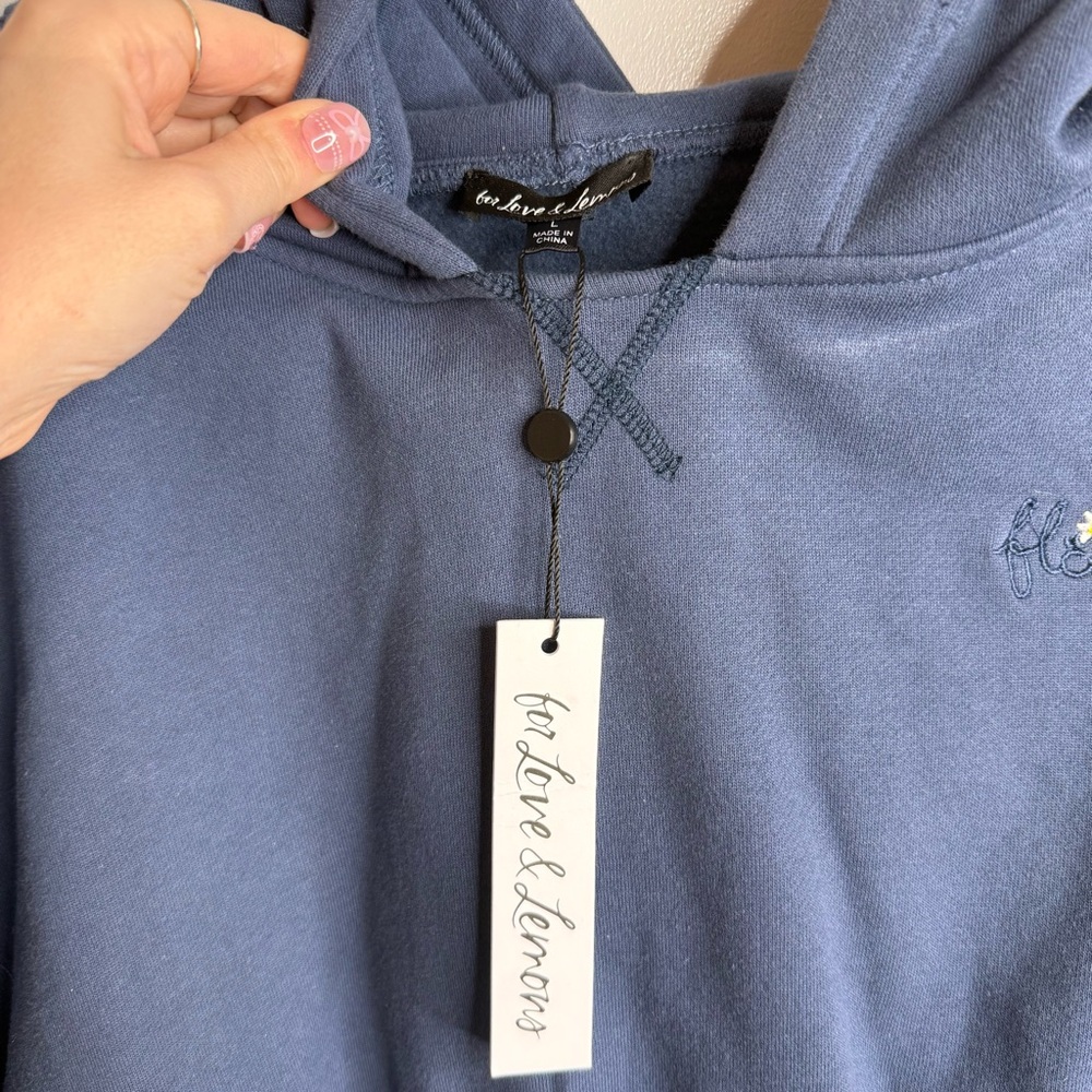 For Live and Lemons Josie Blue Cropped Hoodie Large NWT - Picture 5 of 10
